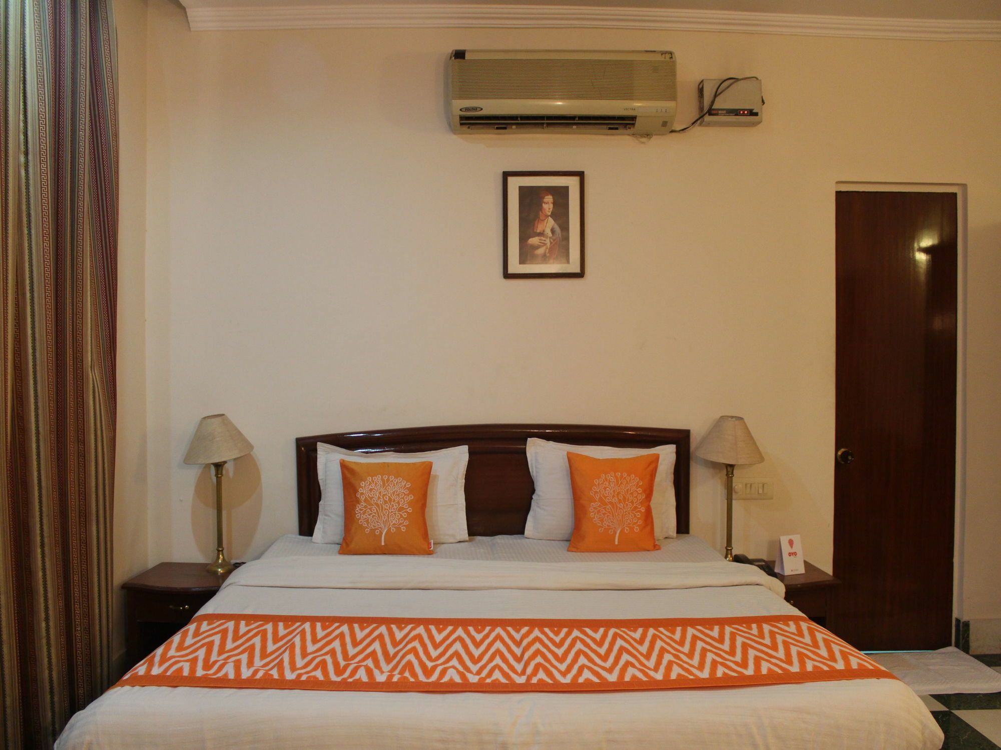 Oyo 5232 Kwality Hotel Ντεχραντούν Εξωτερικό φωτογραφία